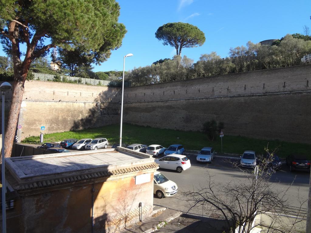 Vatican Suites Happy Holidays Roma Oda fotoğraf